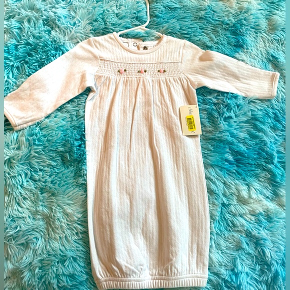 Starting Out Rosebud Infant Gown 0-6 month NWT - Picture 2 of 5
